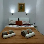 شقة Window *