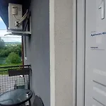 شقة Window