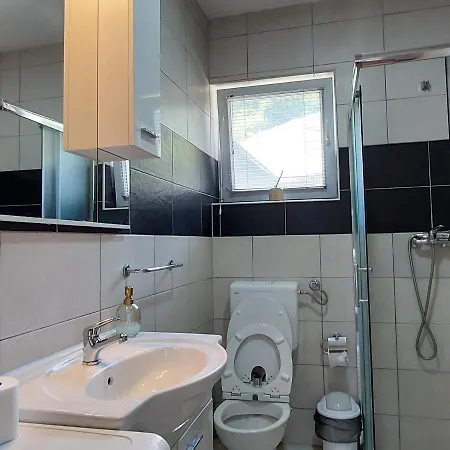 Window Apartment