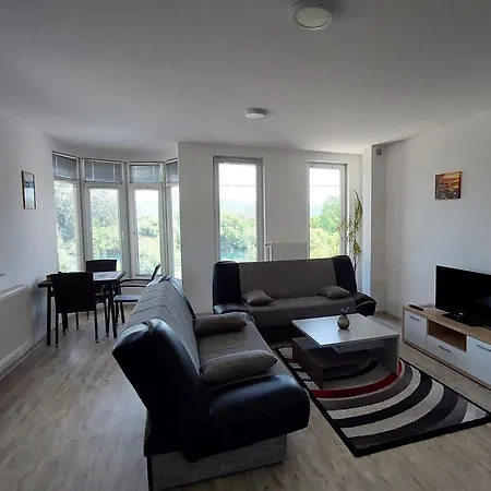 Appartement Window *